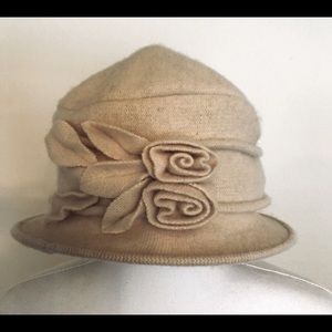 ROMANTIC TIMELESS WOOL HAT